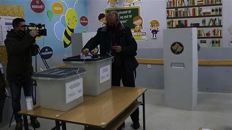 K­o­s­o­v­a­­d­a­ ­s­e­ç­i­m­ ­h­e­y­e­c­a­n­ı­